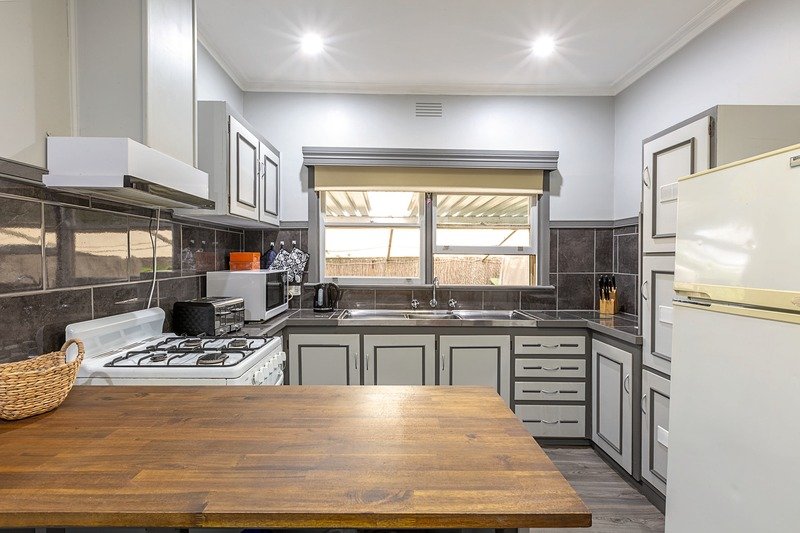 Gallery: 1129 Grevillea Road