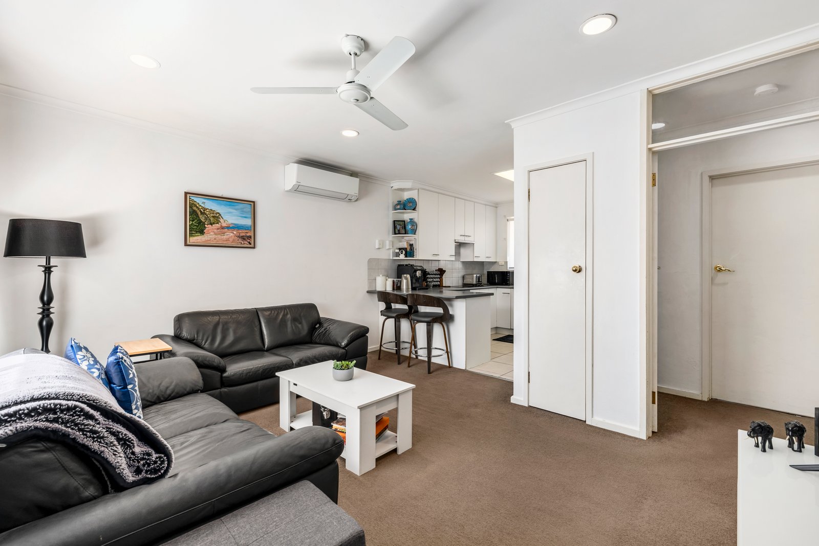 Gallery: 11/293-294 Nepean Highway