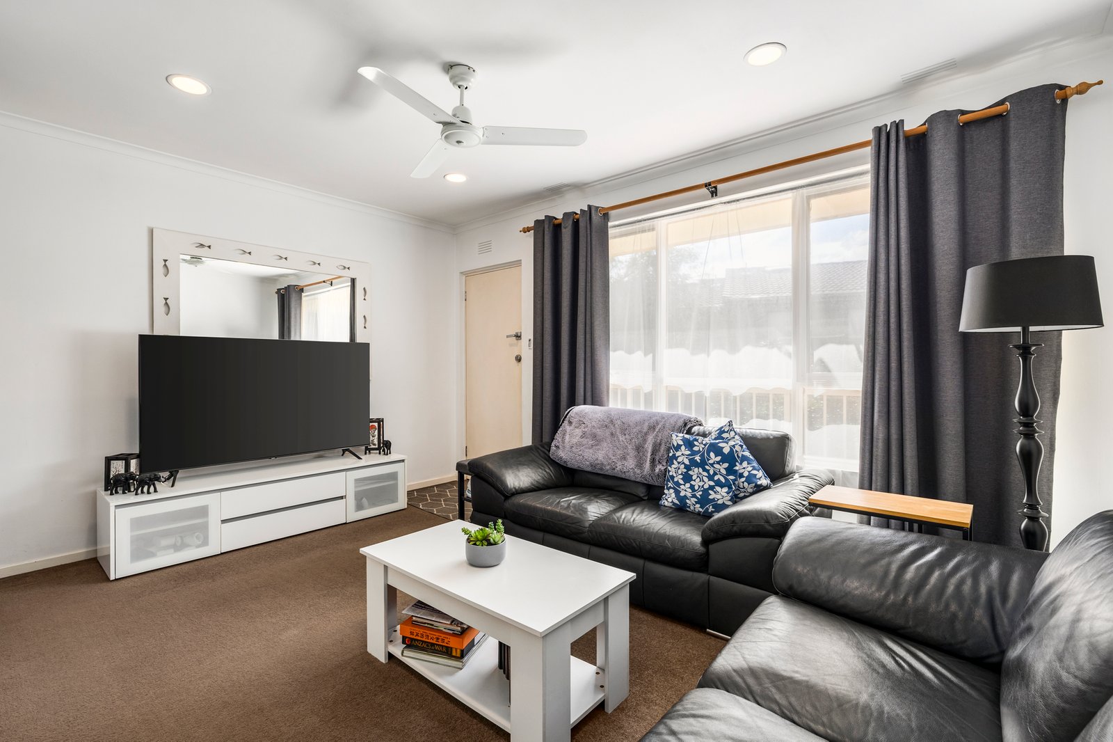Gallery: 11/293-294 Nepean Highway