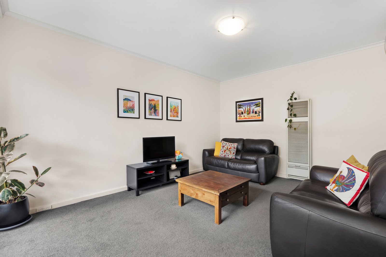 Gallery: 11/293 Kooyong Road