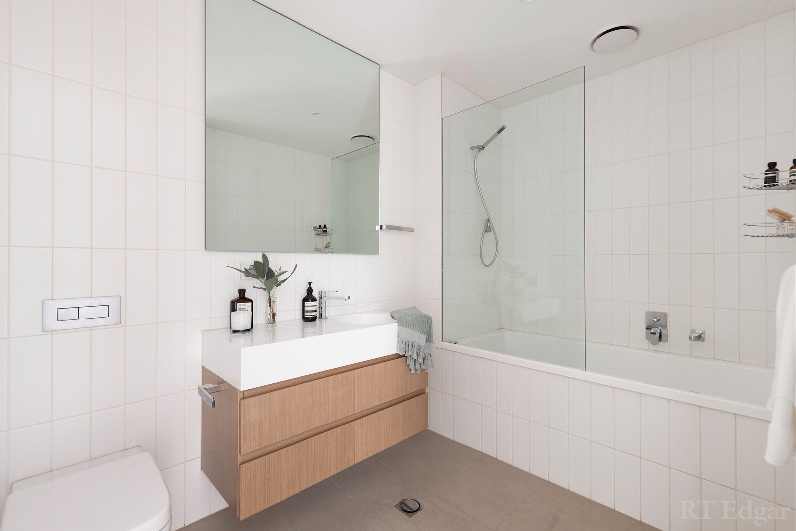 Real Estate and Property in 1/12C Spring Road, Malvern, VIC