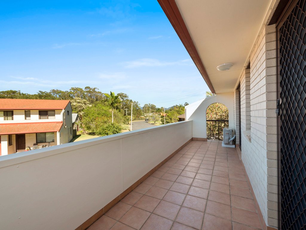 1/13-15 Wybalena Crescent TOORMINA 12