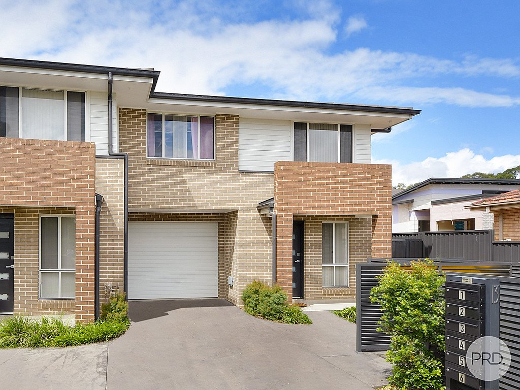 1/13 Algie Cres  Kingswood 1