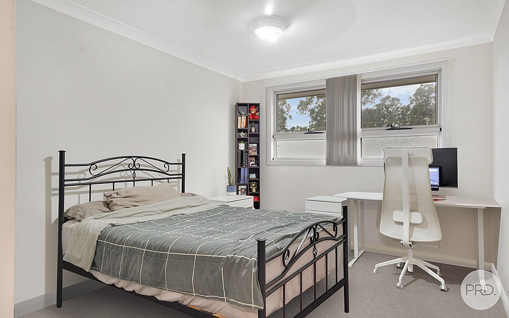 1/13 Algie Cres  Kingswood 6