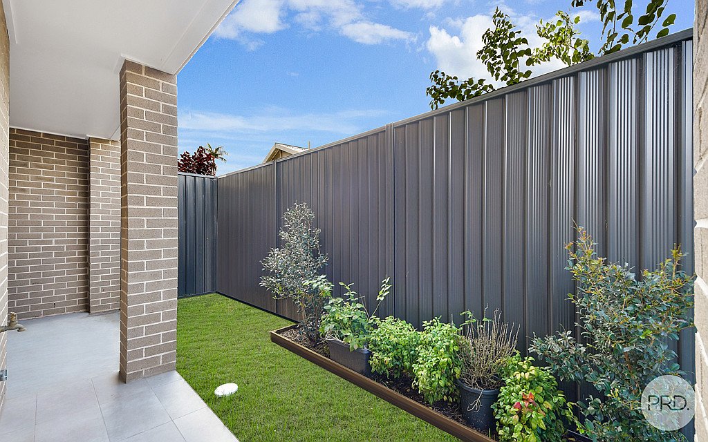 1/13 Algie Cres  Kingswood 10