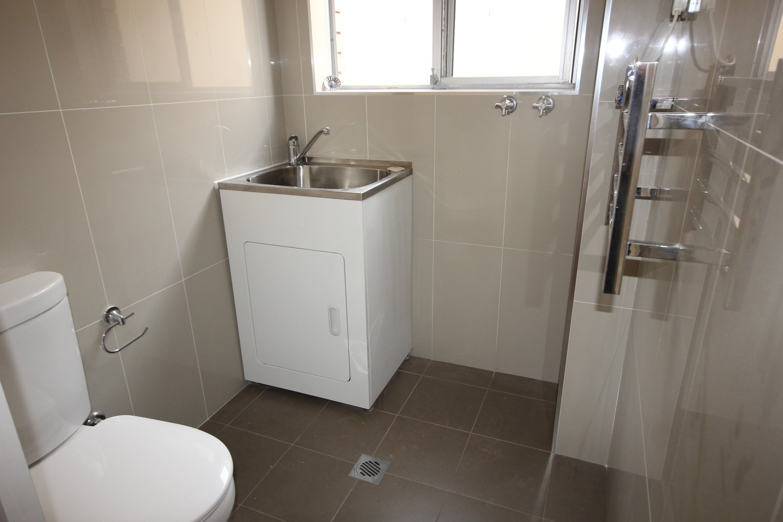 1/13 Allen Street CANTERBURY 6