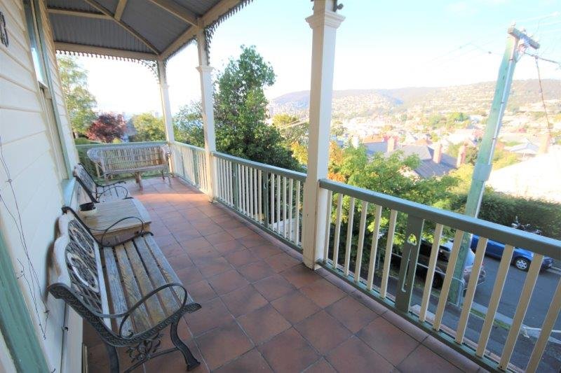 1/13 Bath Street BATTERY POINT 9