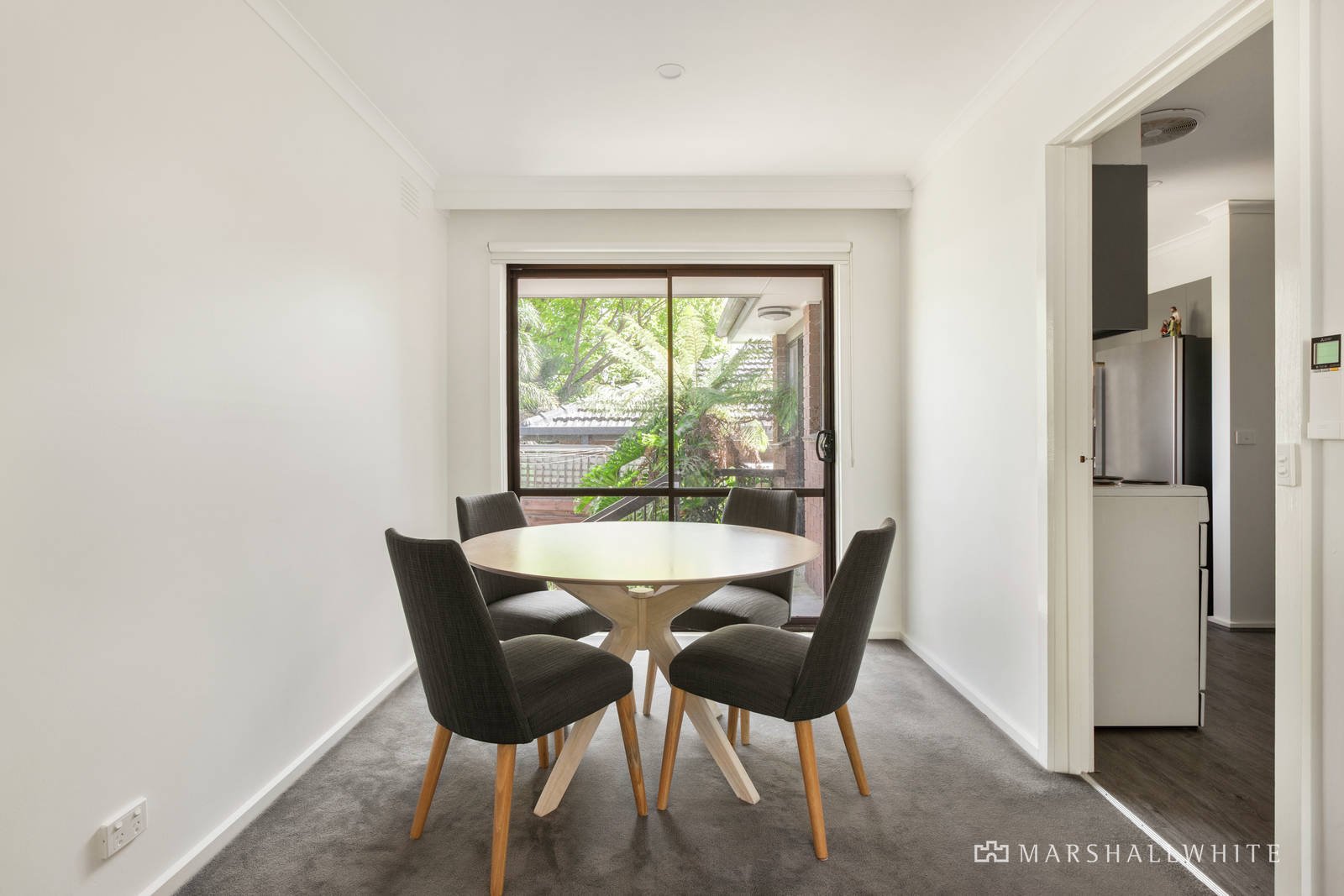 1/13 Benwerrin Road, Surrey Hills, VIC