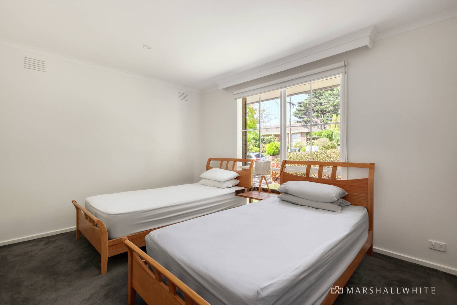 1/13 Benwerrin Road, Surrey Hills, VIC