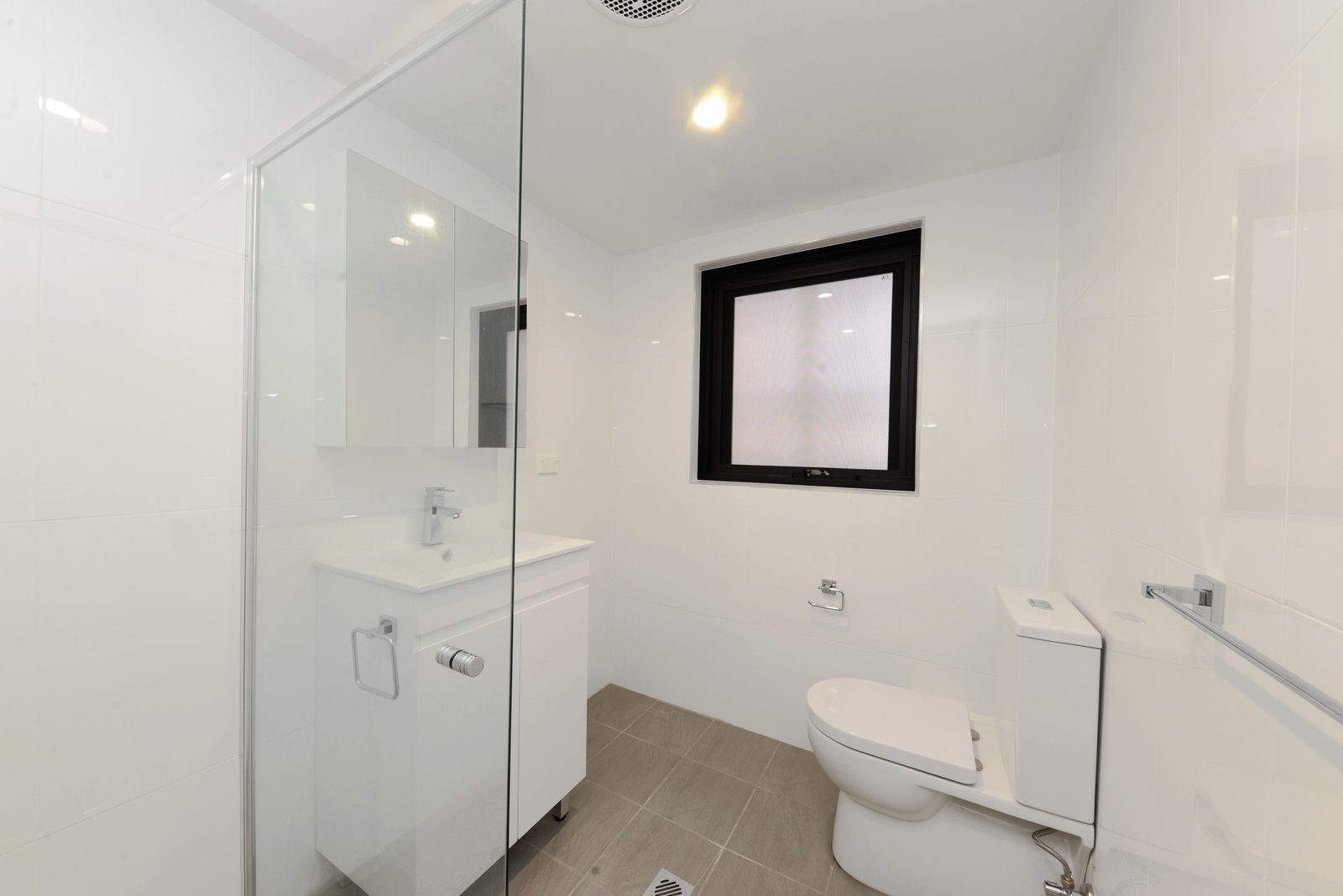 1/13 Brittain Crescent HILLSDALE 3