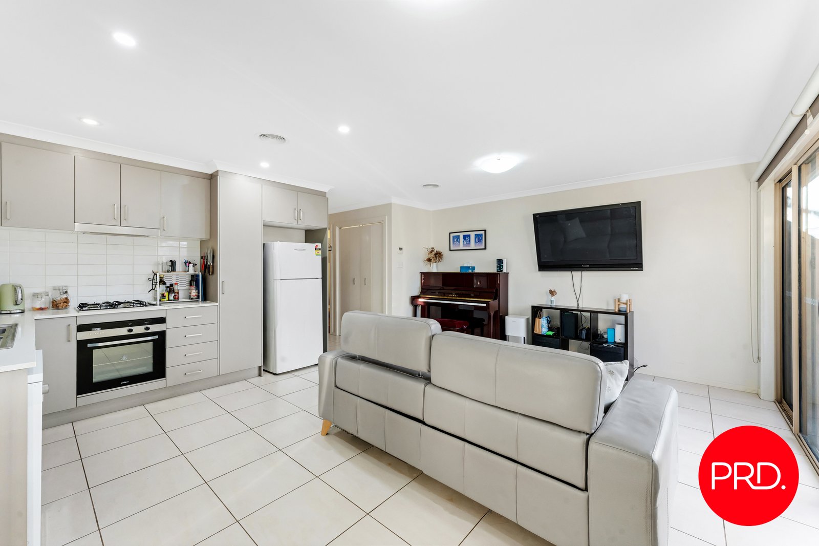 11/3 Broughton Place QUEANBEYAN 5