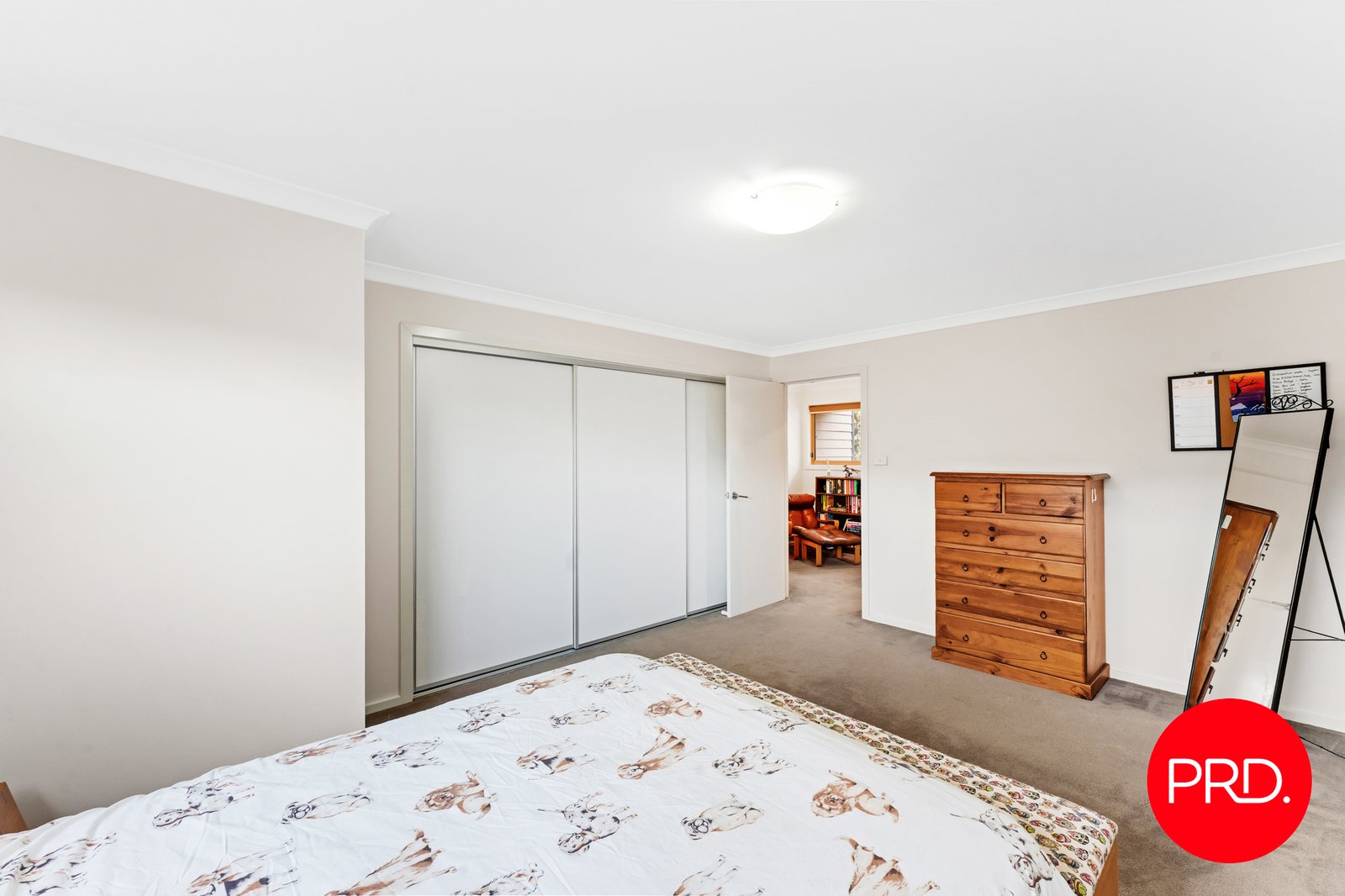 11/3 Broughton Place QUEANBEYAN 9