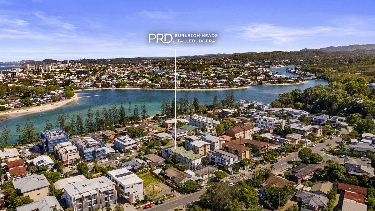 1/13 Bullimah Avenue Burleigh Heads 2