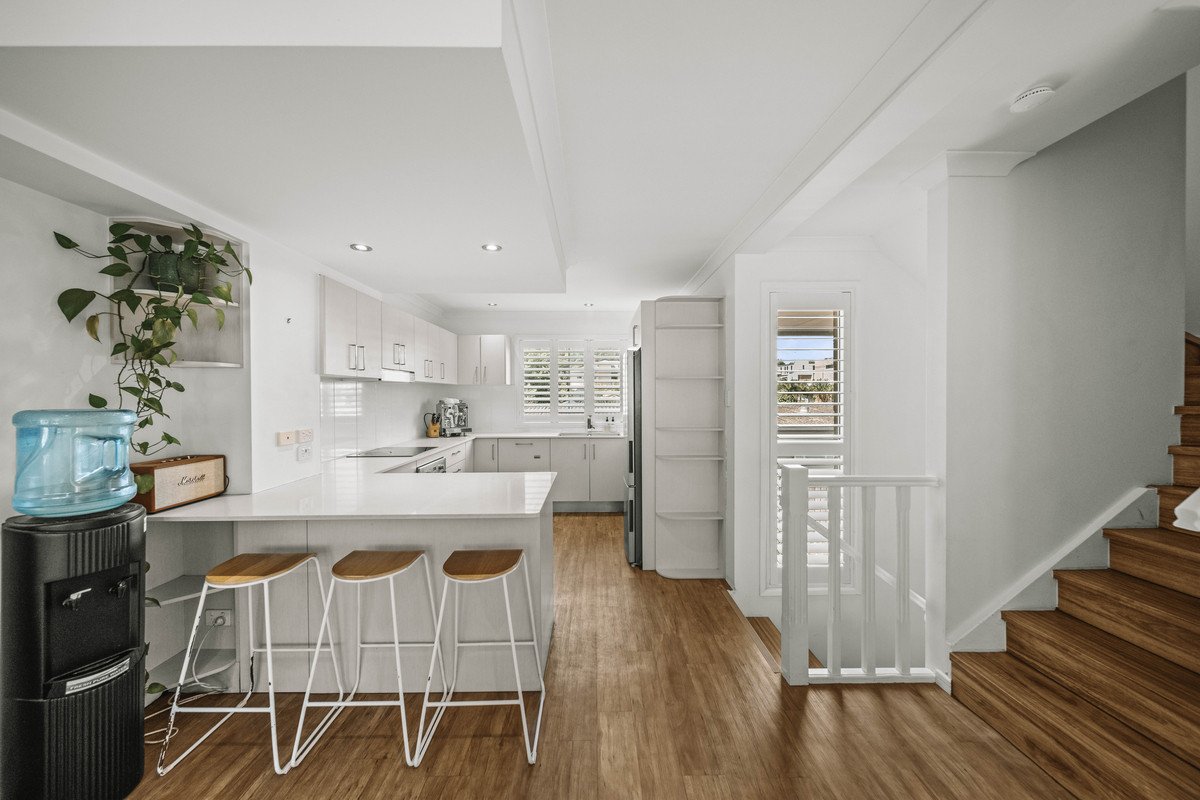 1/13 Bullimah Avenue Burleigh Heads 4