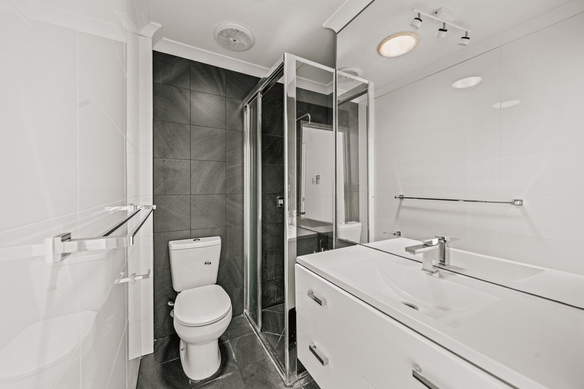 1/13 Bullimah Avenue Burleigh Heads 5