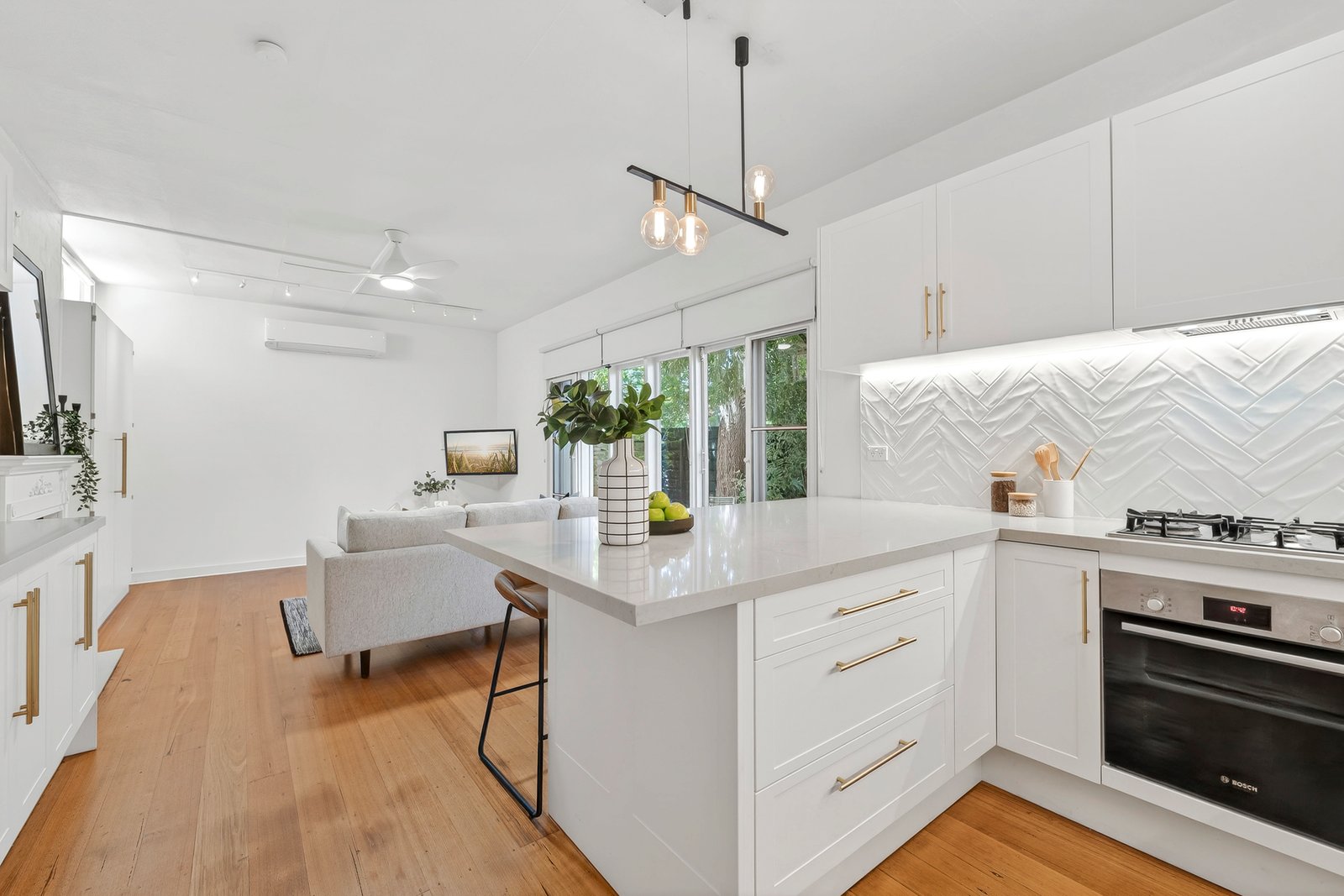 Gallery: 1/13 Clendon Road