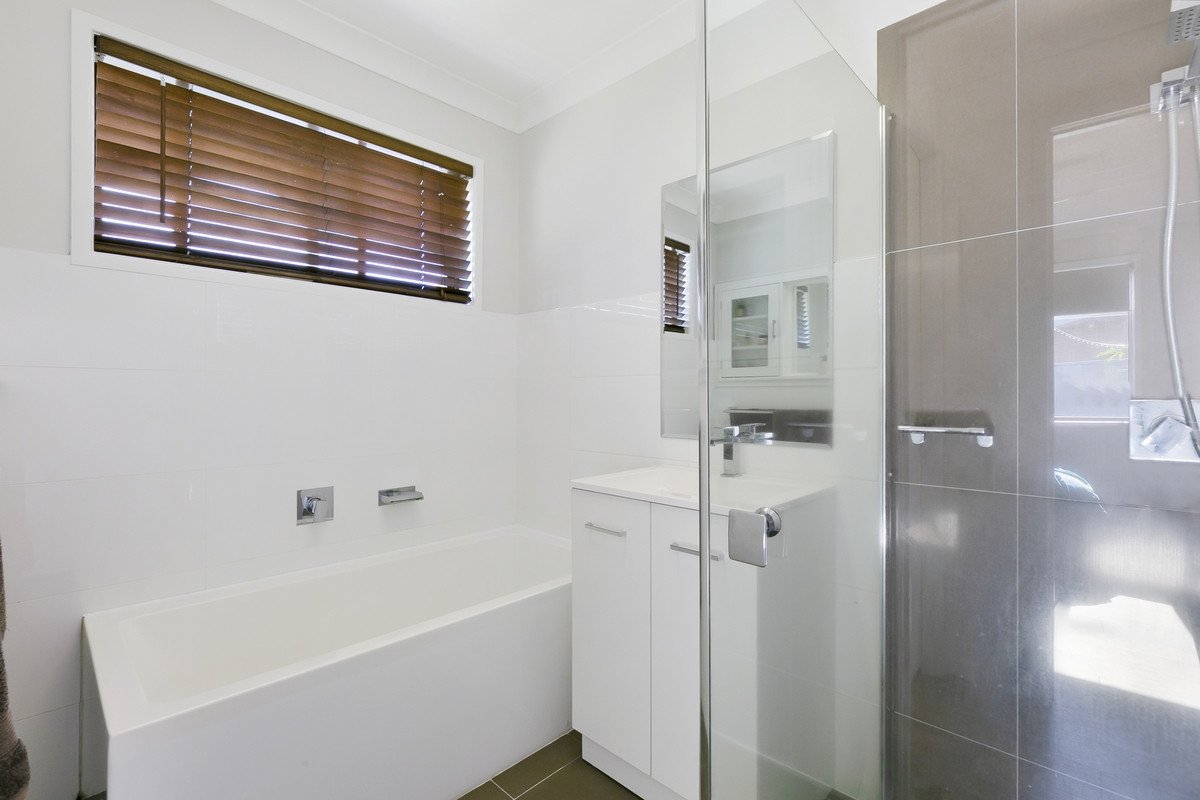 1/13 Crimson Court Miami 7