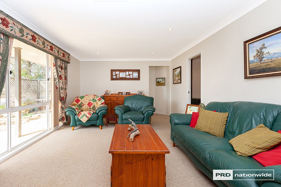 113 Fiona Drive TAMWORTH 3
