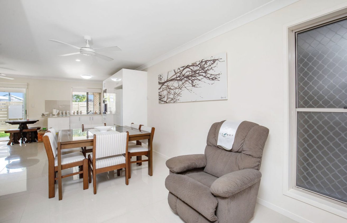 1/13 Jowett Street COOMERA 3