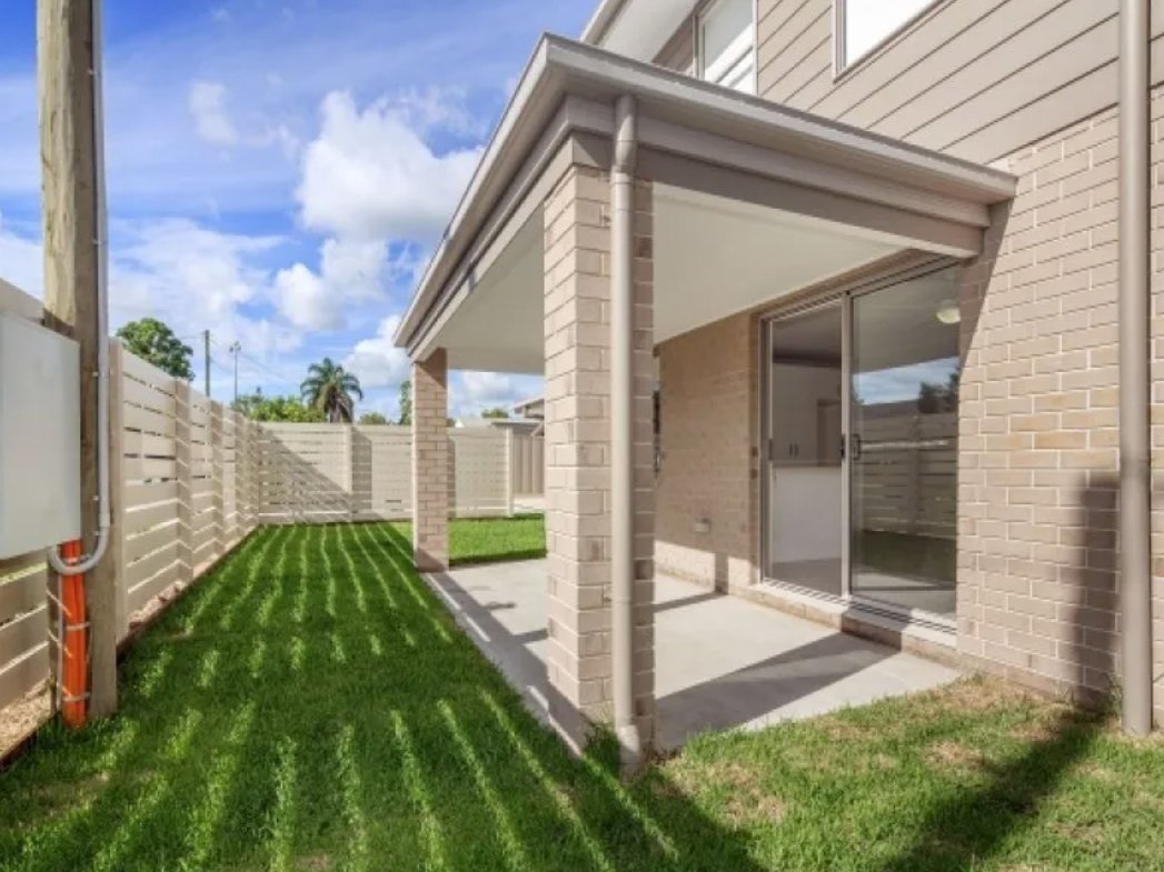1/13 Jowett Street COOMERA 11