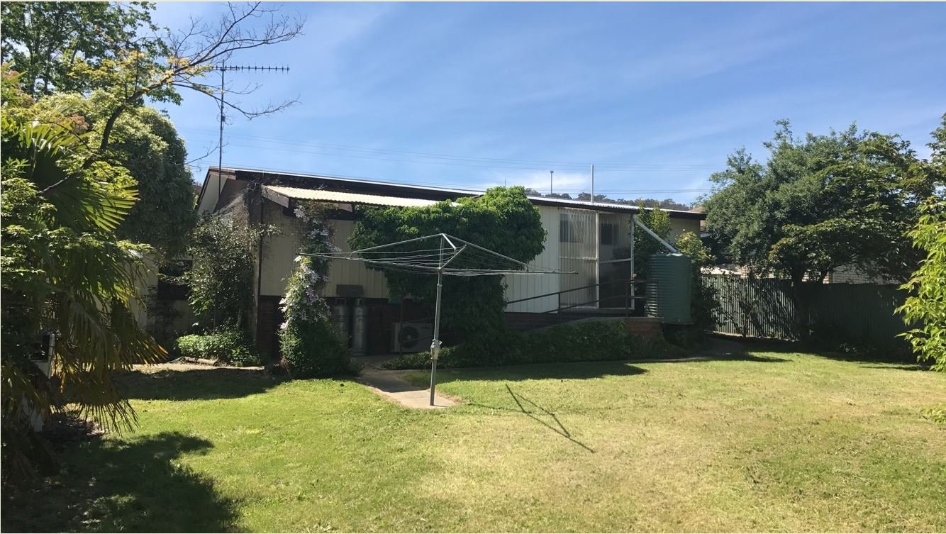 113 King St  TUMBARUMBA 3