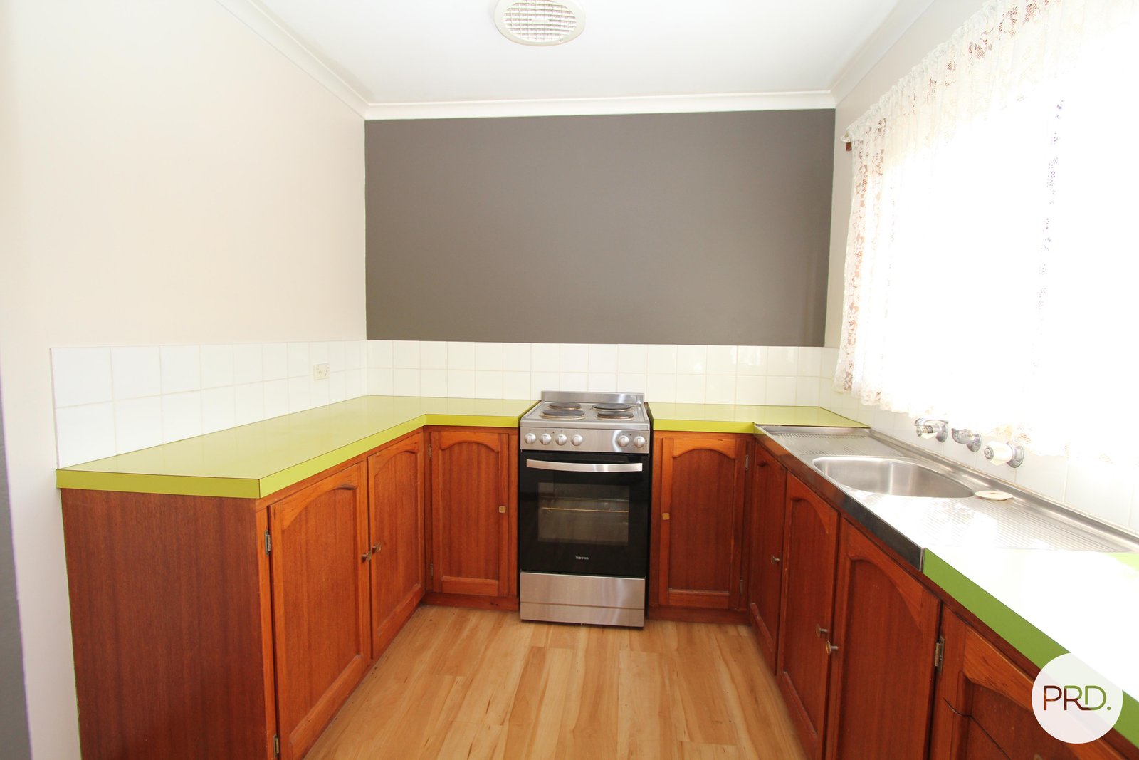 1/13 Langstaffe Drive WENDOUREE 3