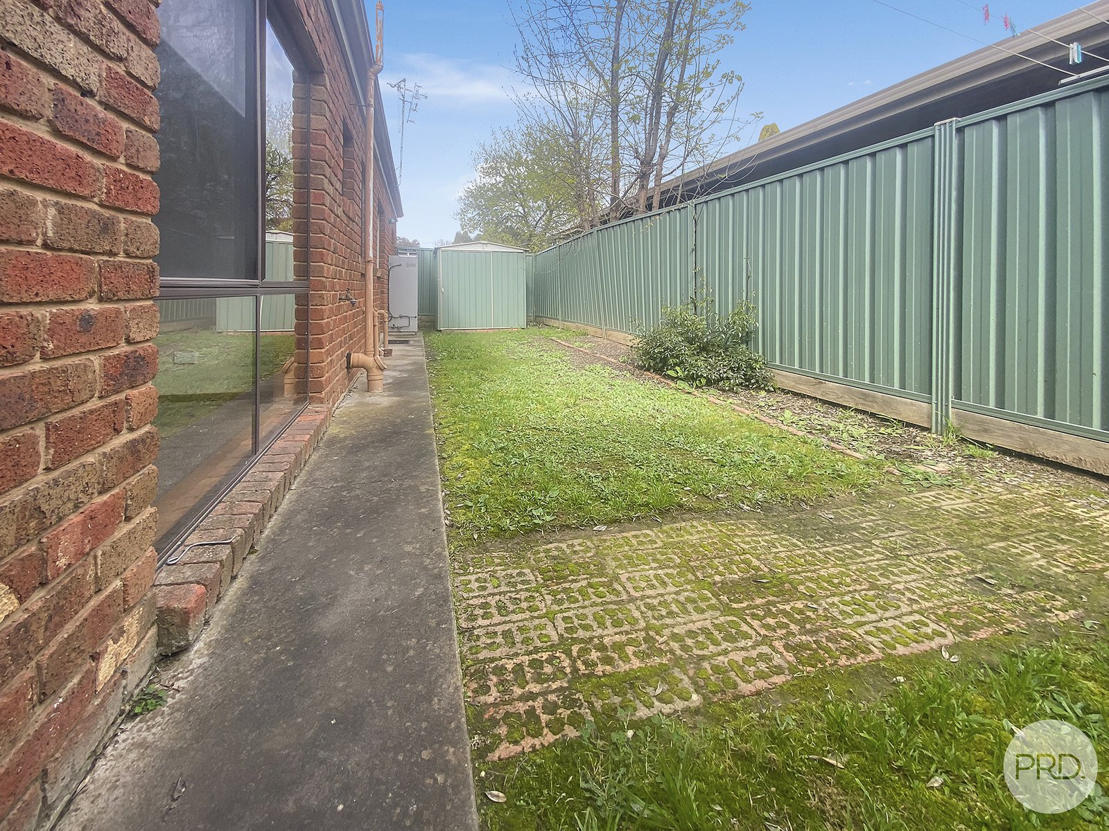 1/13 Louey Drive WHITE HILLS 8