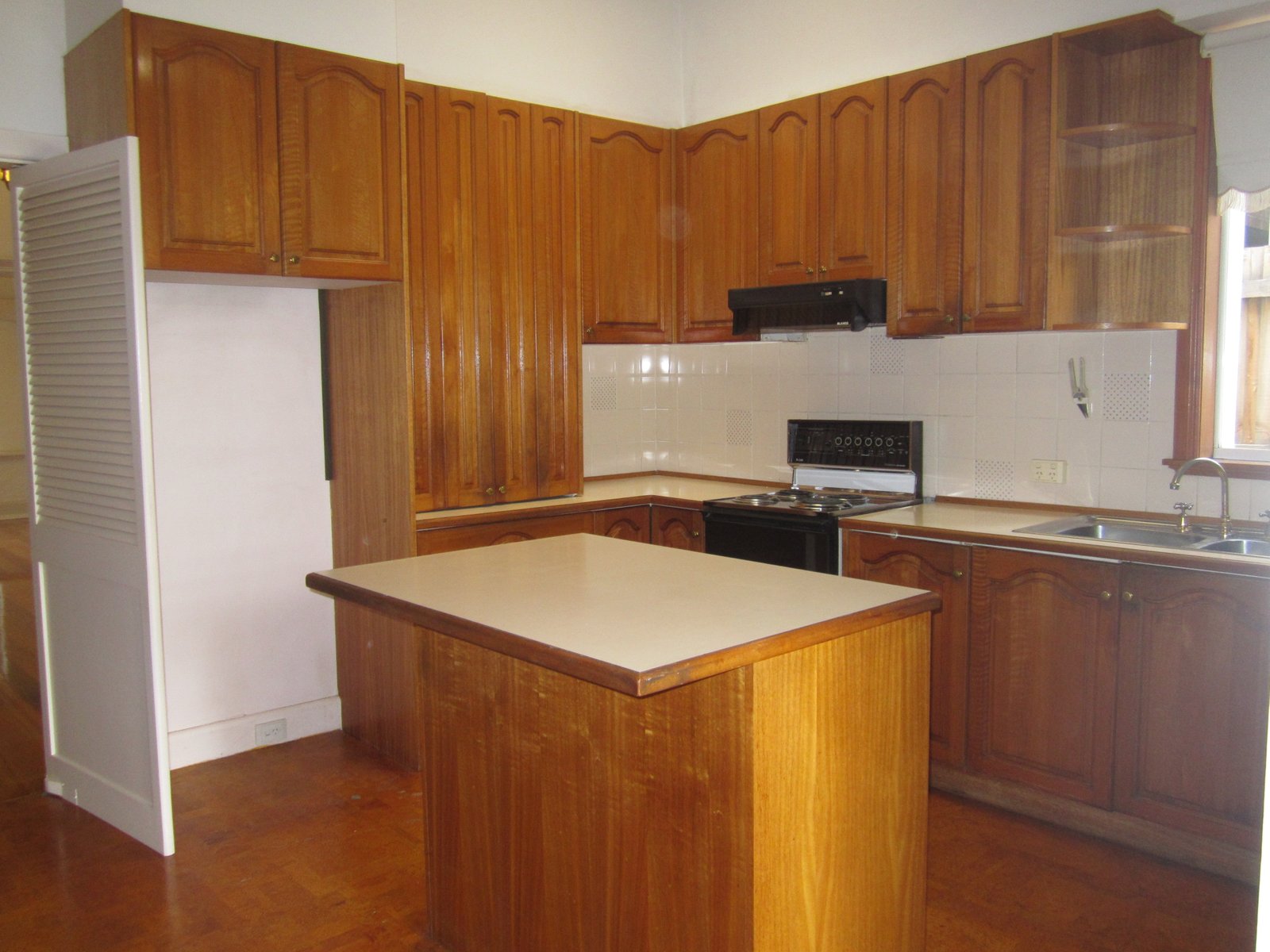 Gallery: 113 Oakleigh Road