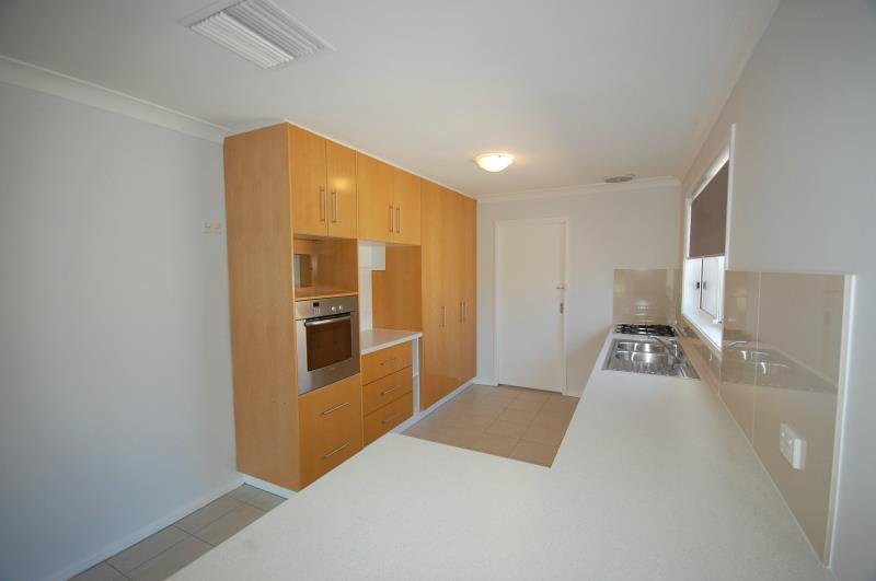 113 Raye Street TOLLAND 5