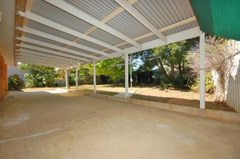 113 Raye Street TOLLAND 8