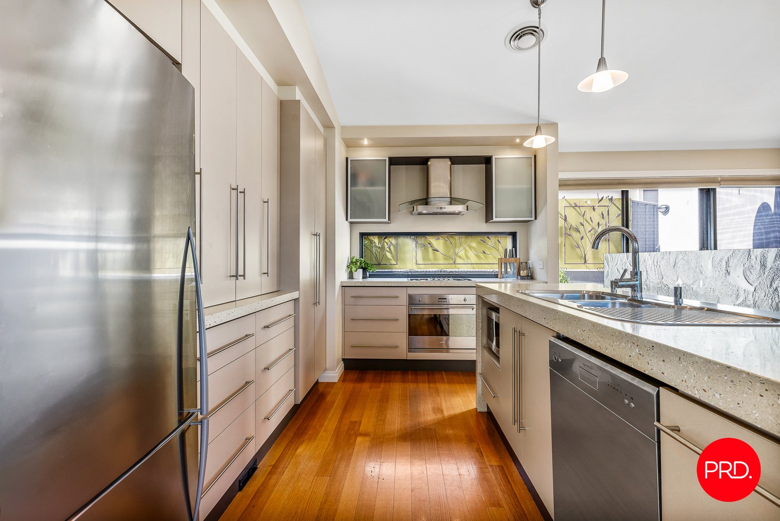 1/13 Roslyn Court KENNINGTON 10