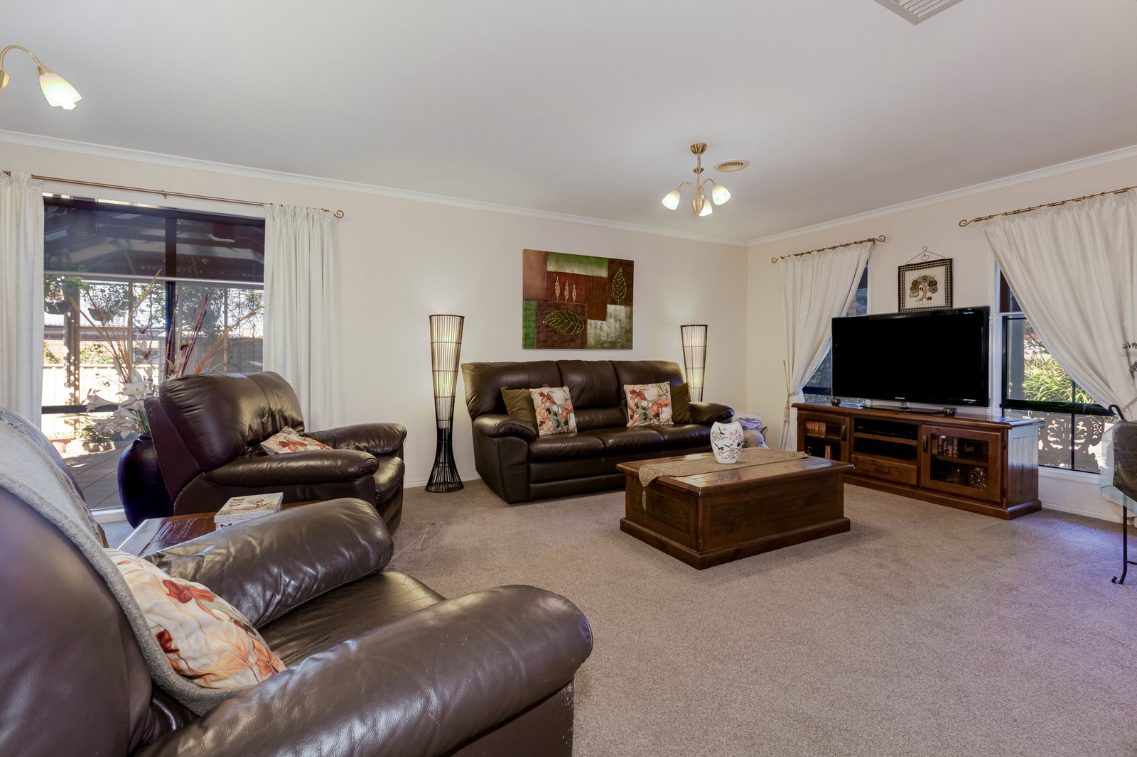 Gallery: 113 Roulston Way