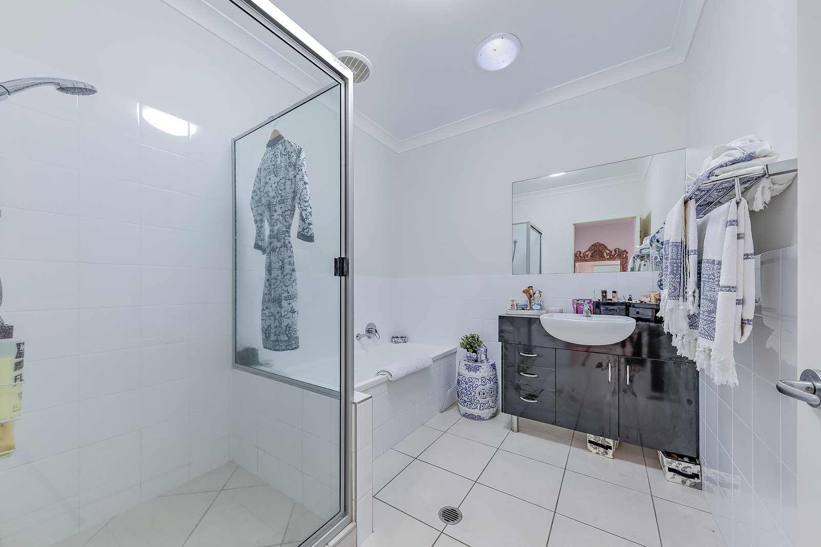 1/13 Ryben Court CANNONVALE 9