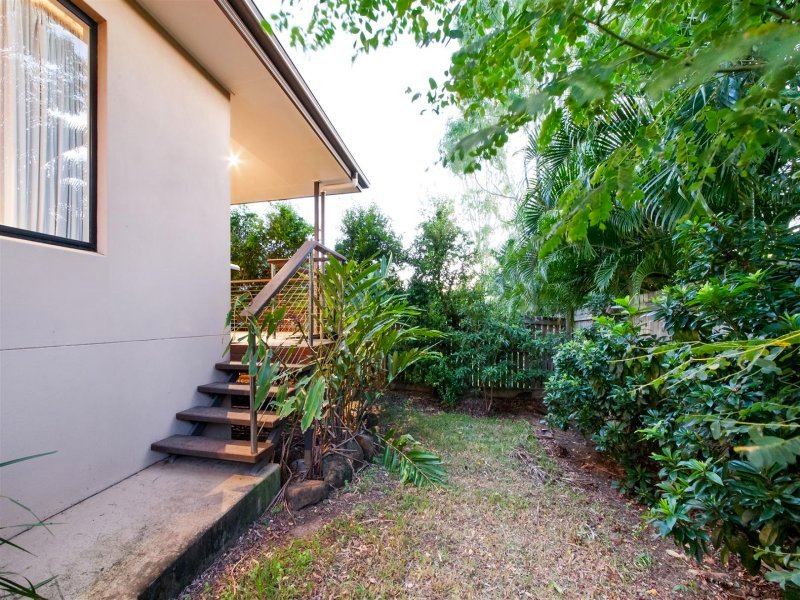 1/13 Ryben Court CANNONVALE 10