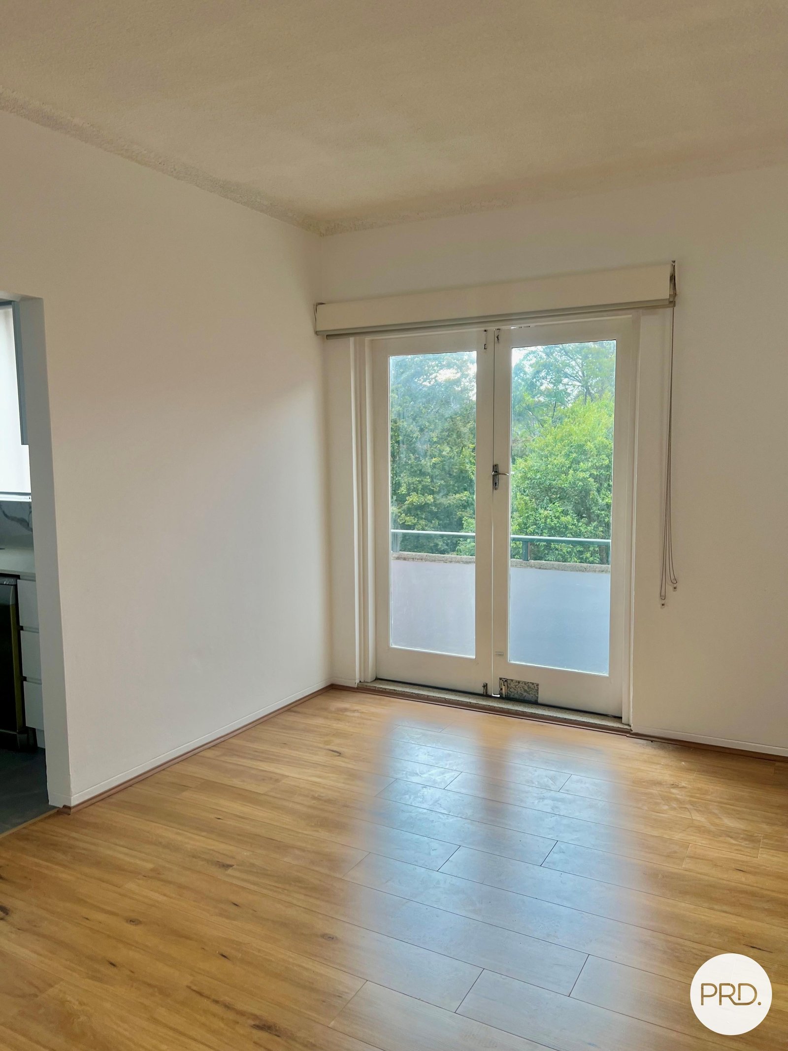 11/3 Short Street CARLTON 4