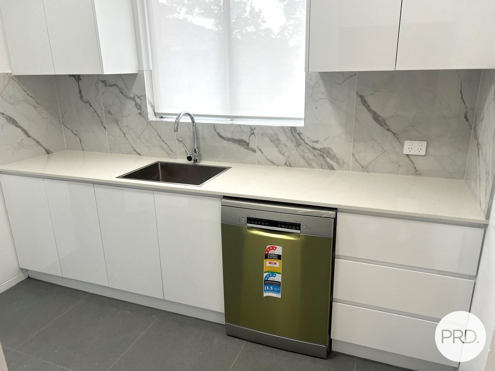 11/3 Short Street CARLTON 6