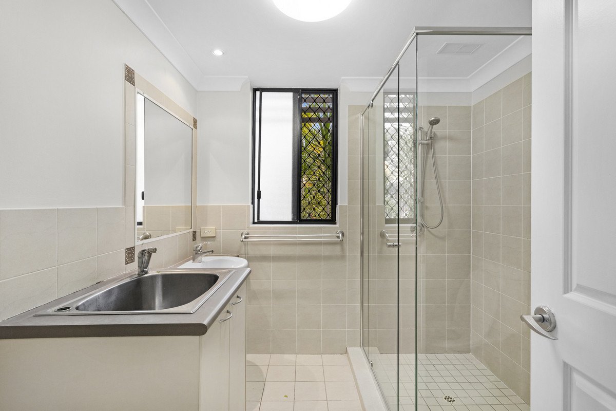 1/13 Stephens Street Burleigh Heads 11