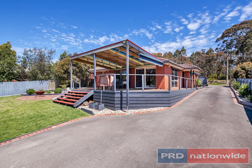 113 Strickland Parade BROWN HILL 1