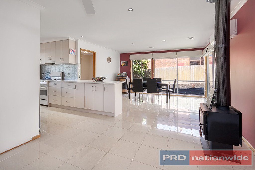 113 Strickland Parade BROWN HILL 3