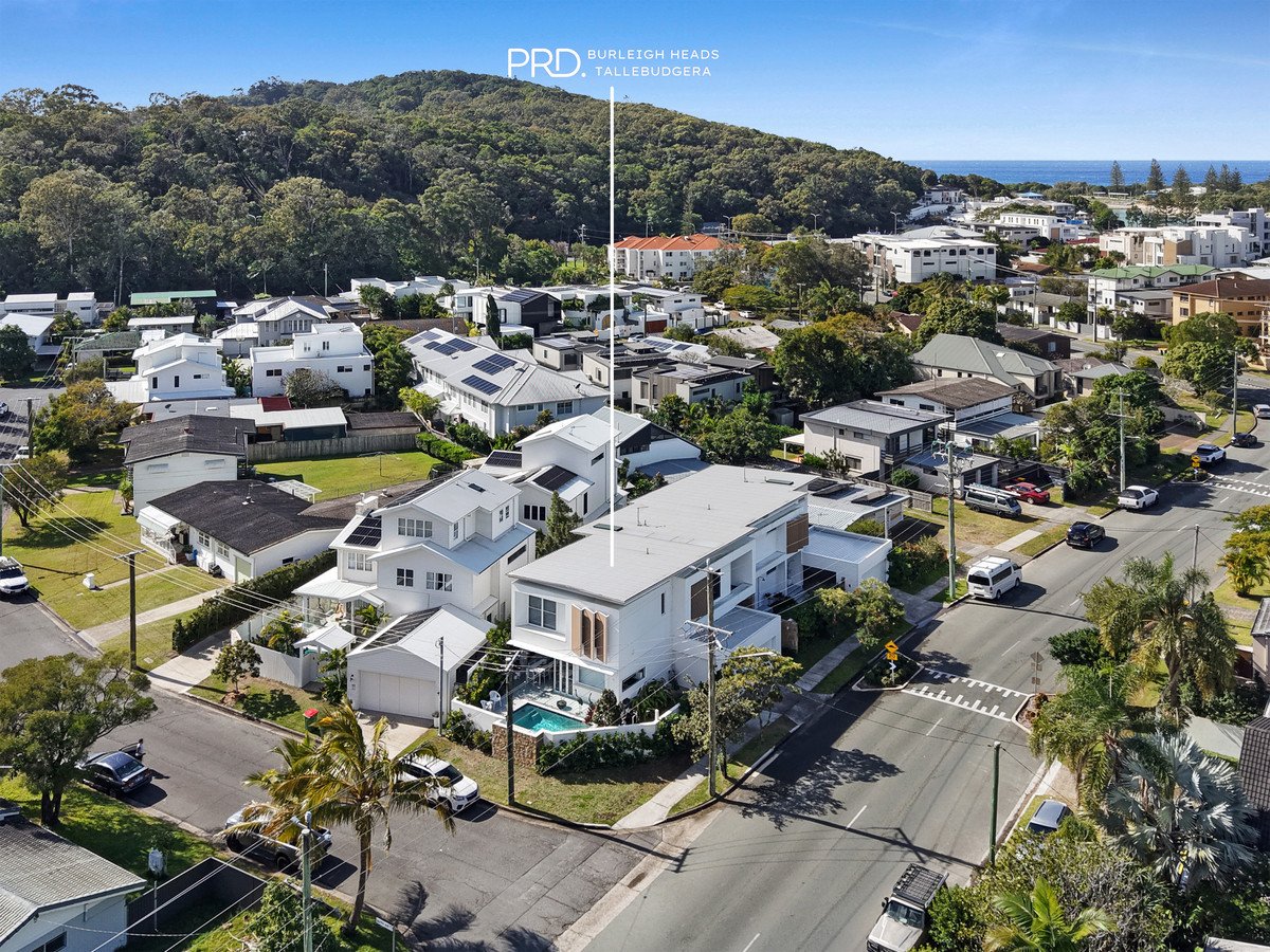 1/13 Tabilban Street Burleigh Heads 2