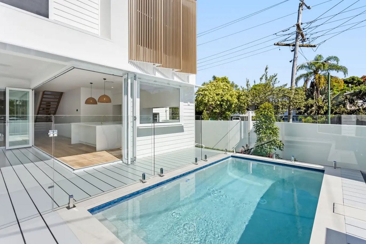 1/13 Tabilban Street Burleigh Heads 1