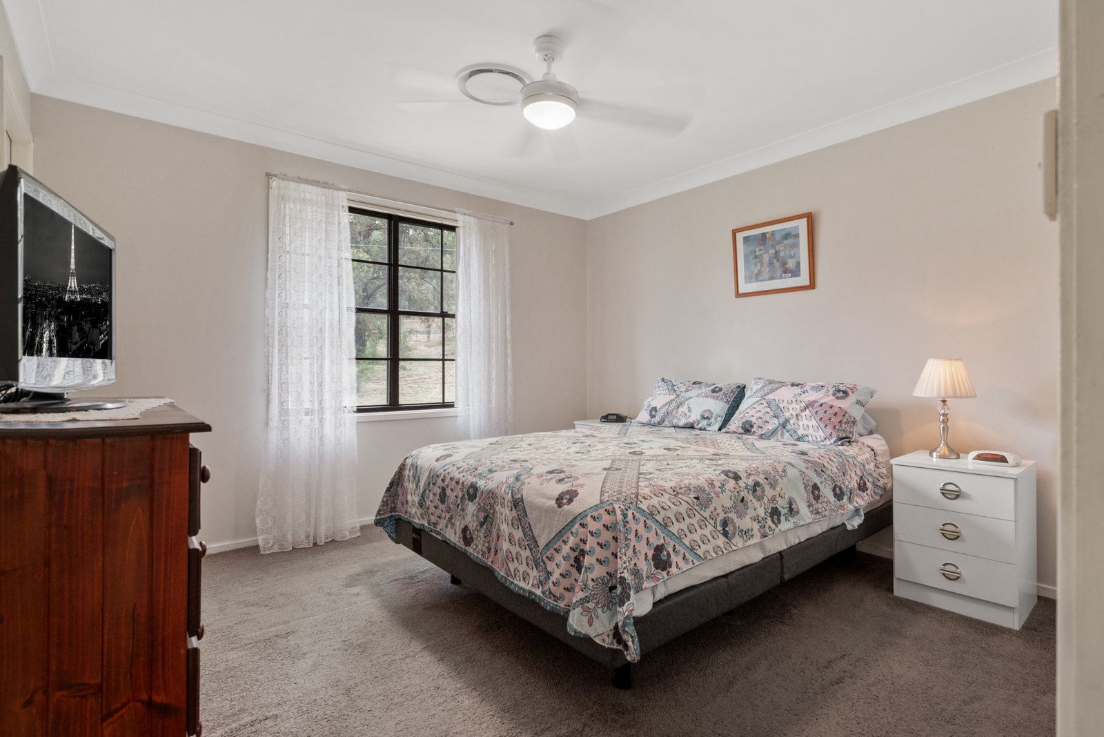 113 The Sanctuary  LEONAY 8