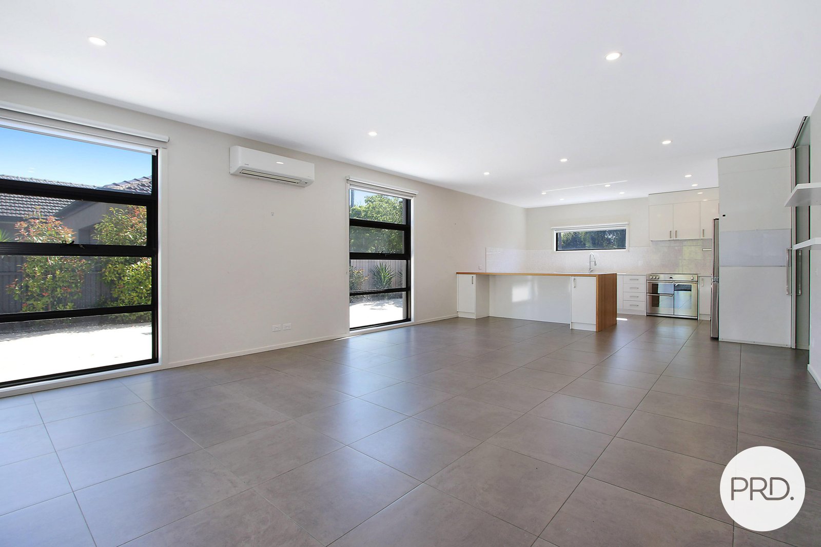 1/13 Tower Street WODONGA 4