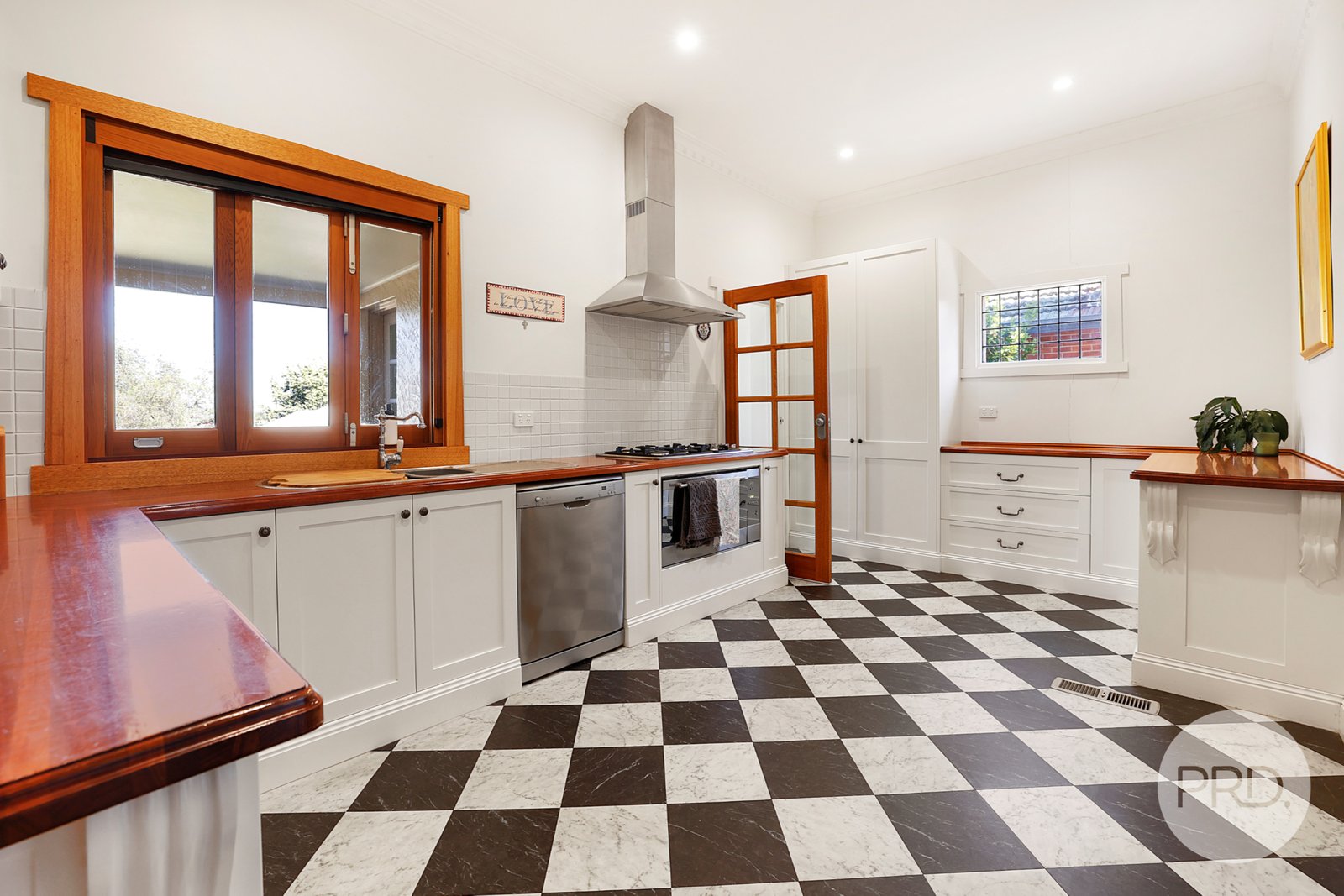 113 Upper Street TAMWORTH 12