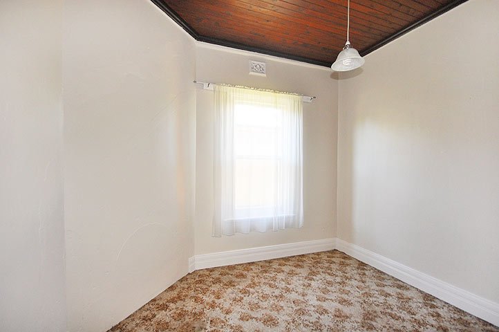 113 Urana Street THE ROCK 6