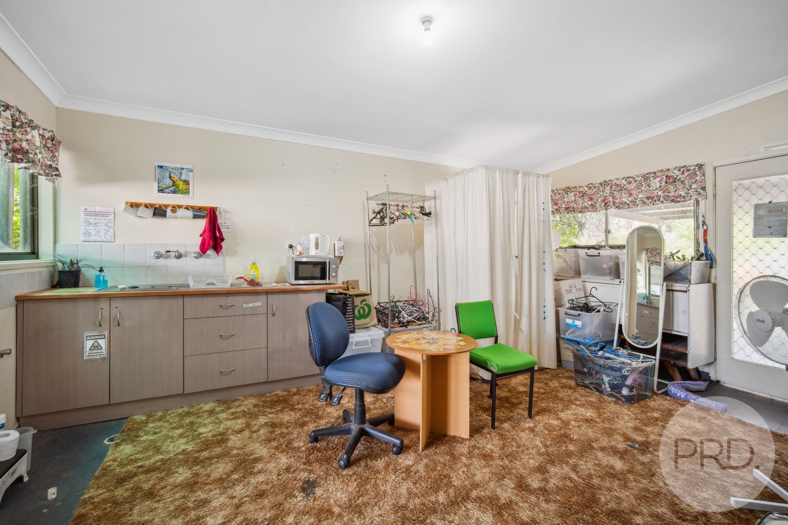 113 Urana Street THE ROCK 5