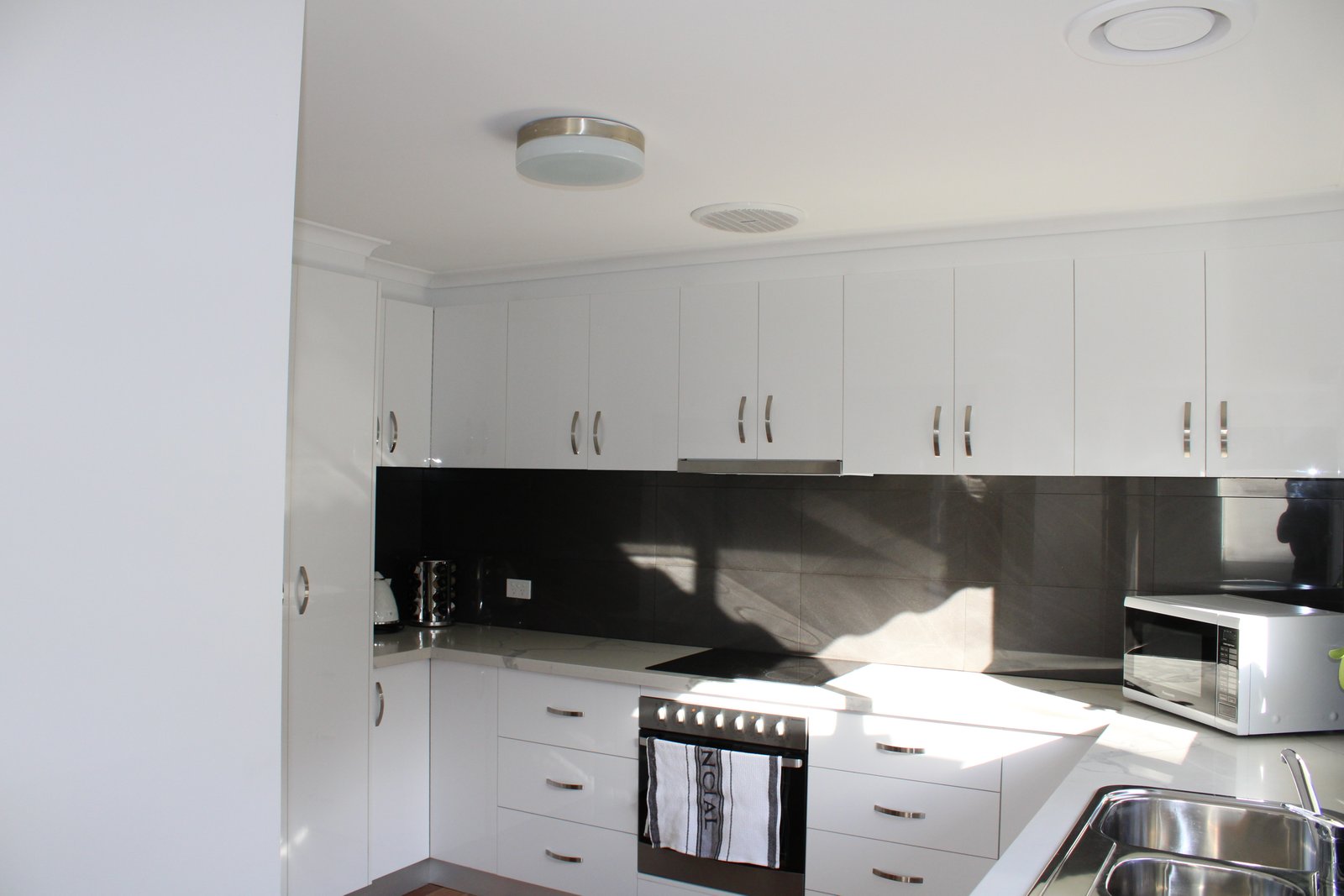 Gallery: 1/13 Volum Street