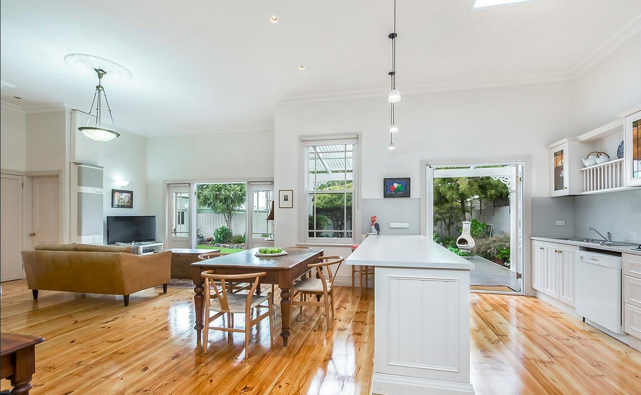 Gallery: 113 Weller Street