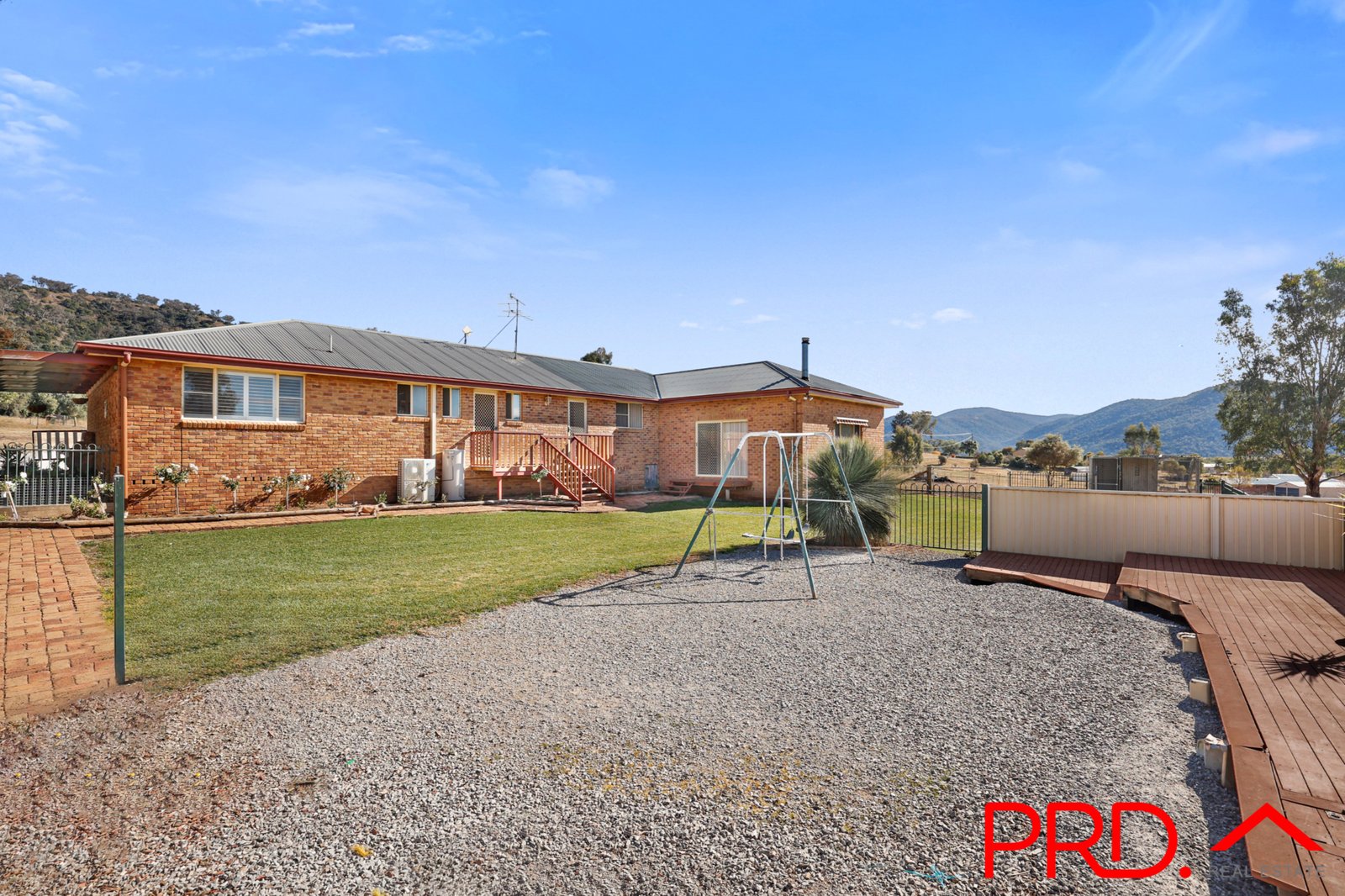 113 Wyndham Close DARUKA 6