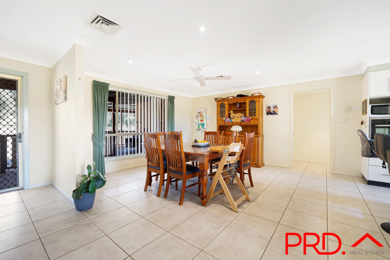 113 Wyndham Close DARUKA 12